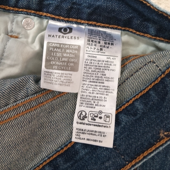 Women's Levi Jeans - Picture 5 of 5